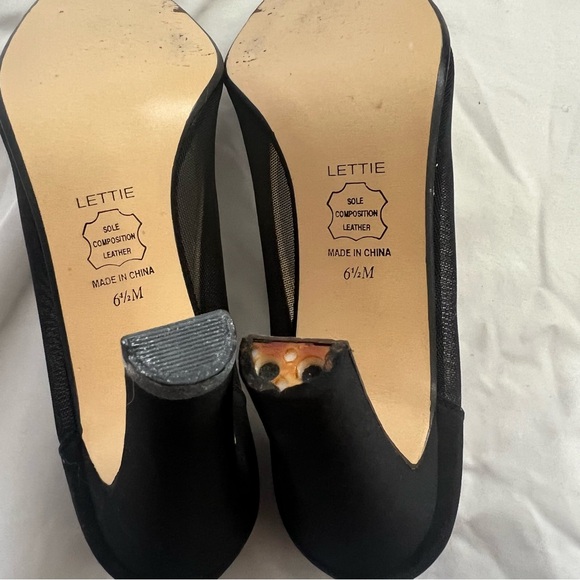 Apostrophe Lettie Vintage Black Heels Mesh Detail - Picture 9 of 9